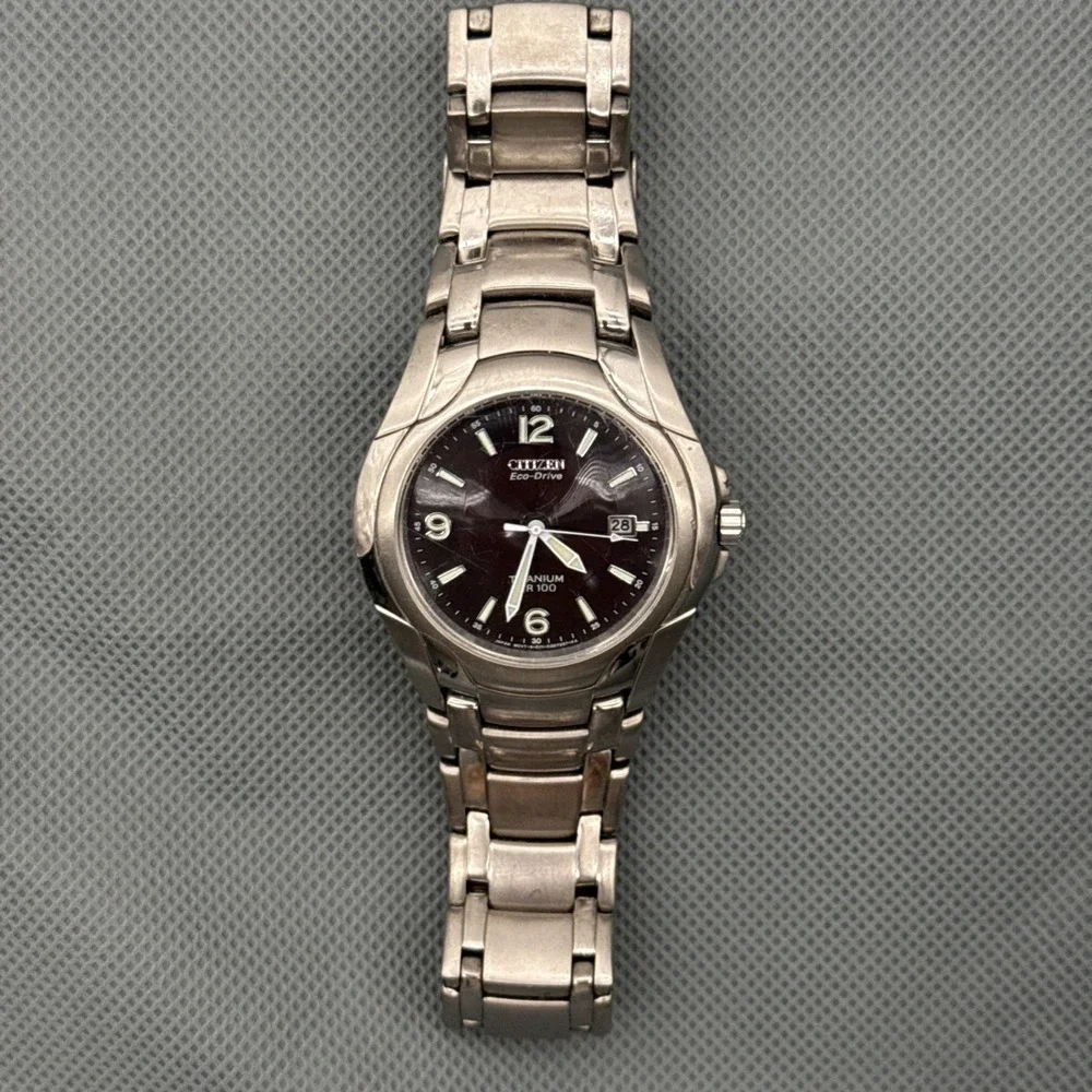 Citizen Eco-Drive Titanium E111 Solar Men's Japan Watch New Orig Battery Cell